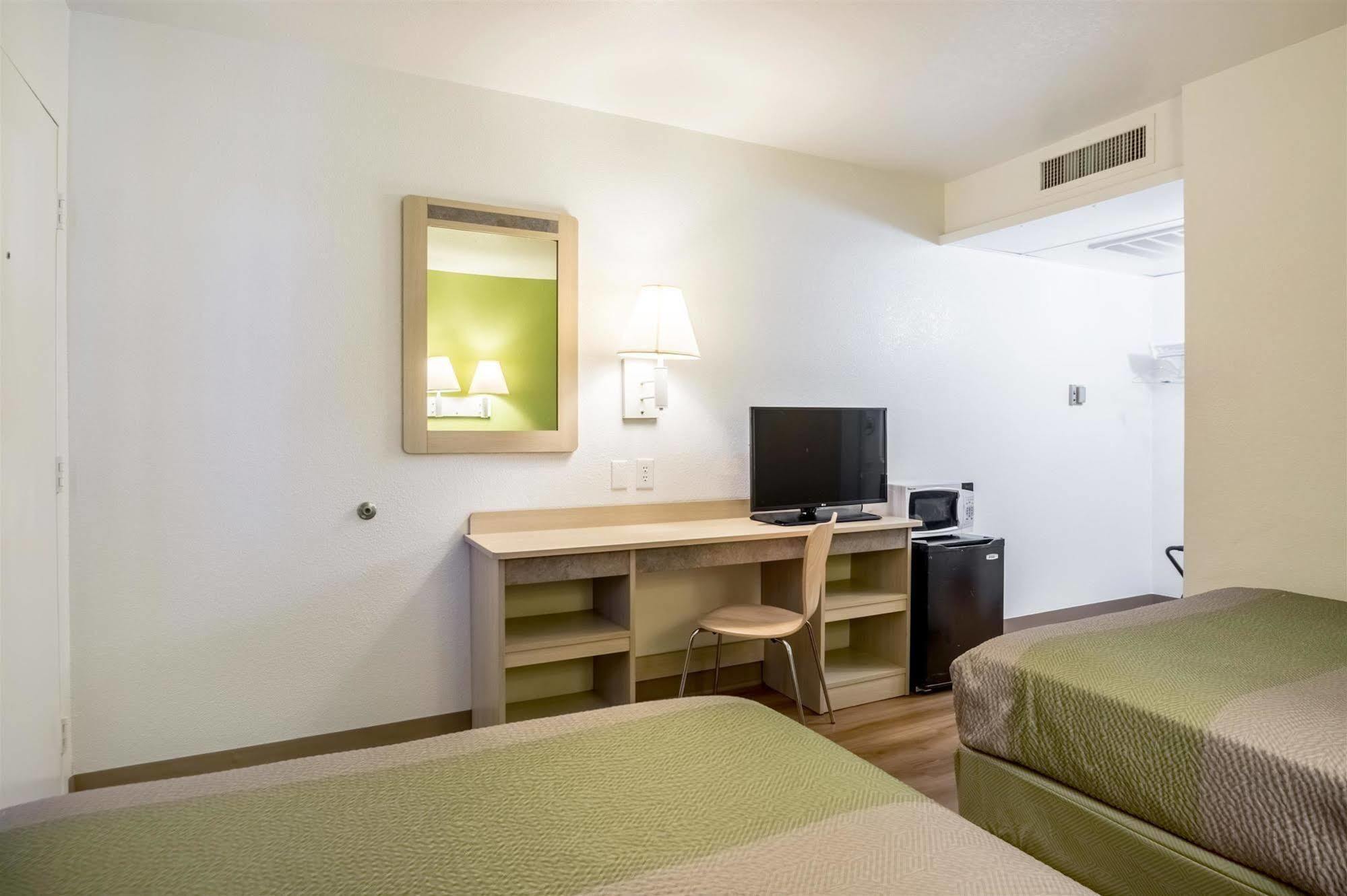 Motel 6-Pueblo, Co - I-25 Extérieur photo